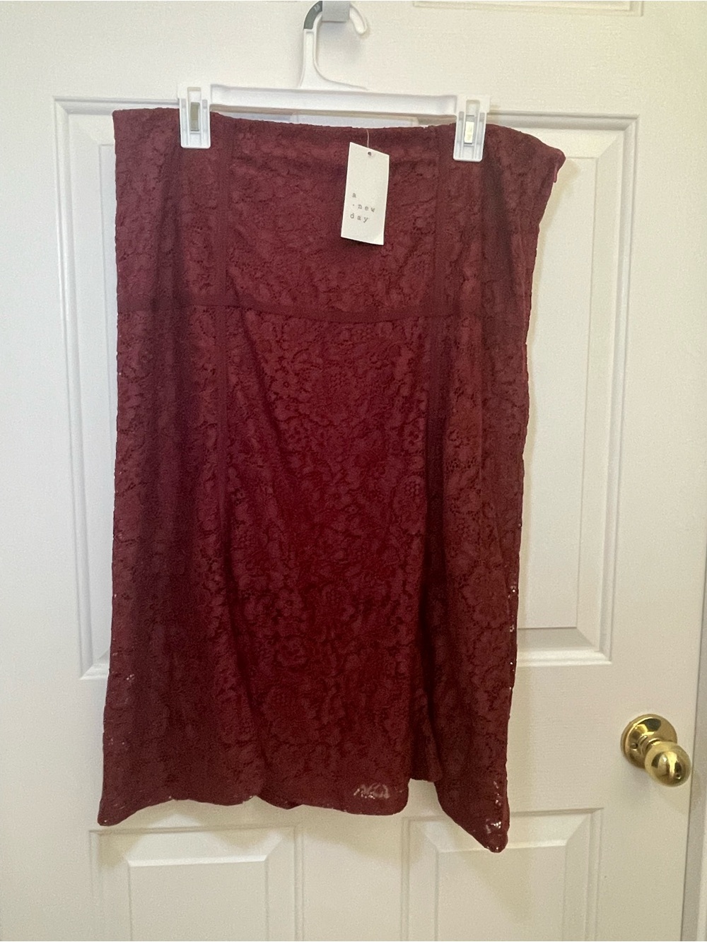 Women’s size large flowy burgundy lace midi skirt with floral pattern